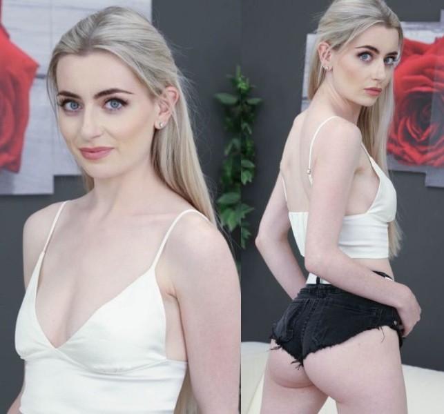 [OnlyFans.com] Emily Bellexx Collection - Pack