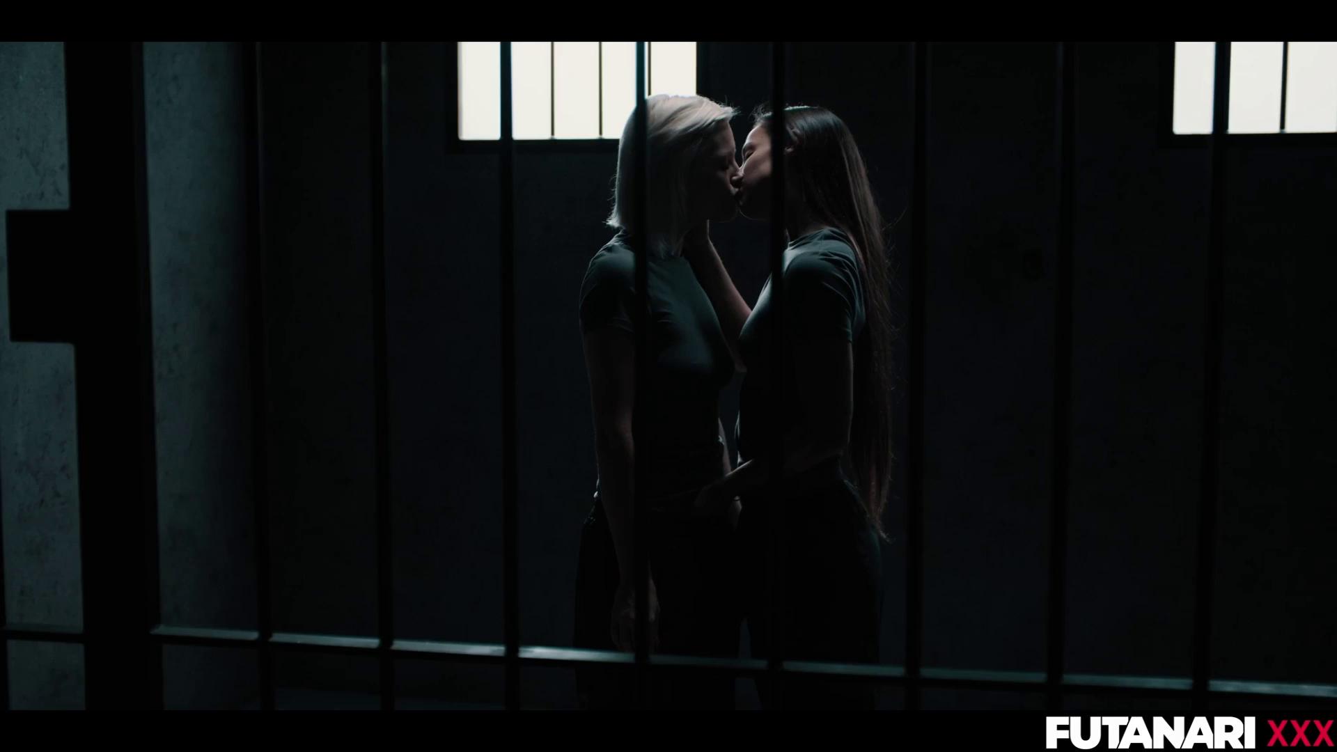 Futanari - Amirah Adara & Zazie Skymm [1080p]