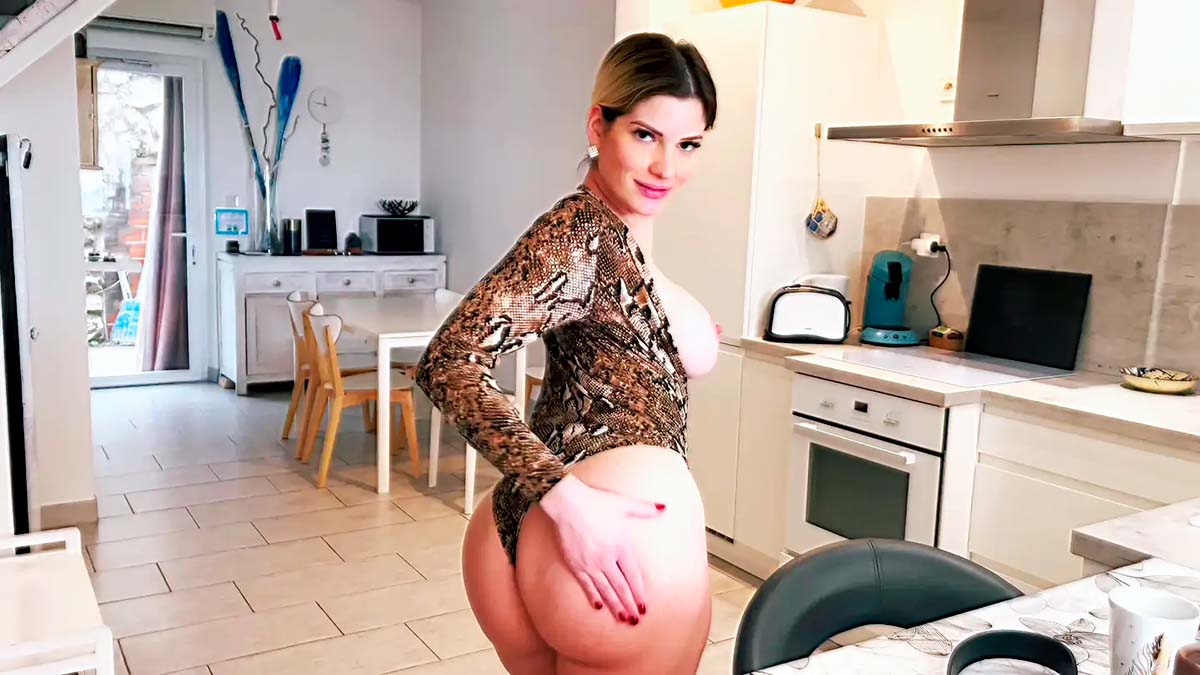 Jacquie Et Michel TV - Rose Daniel [1080p]