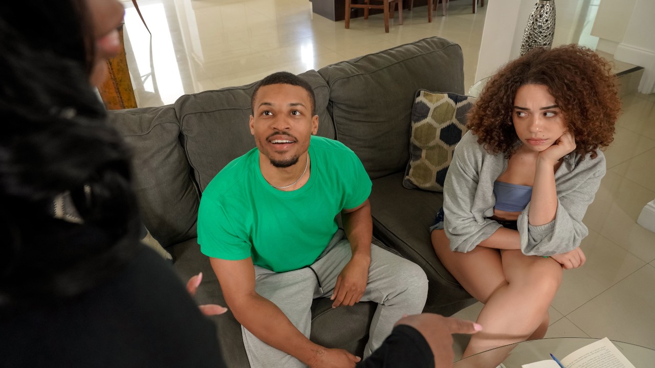 Moms Bang Teens - Willow Ryder & Charlotte Lavish [1080p/SD]