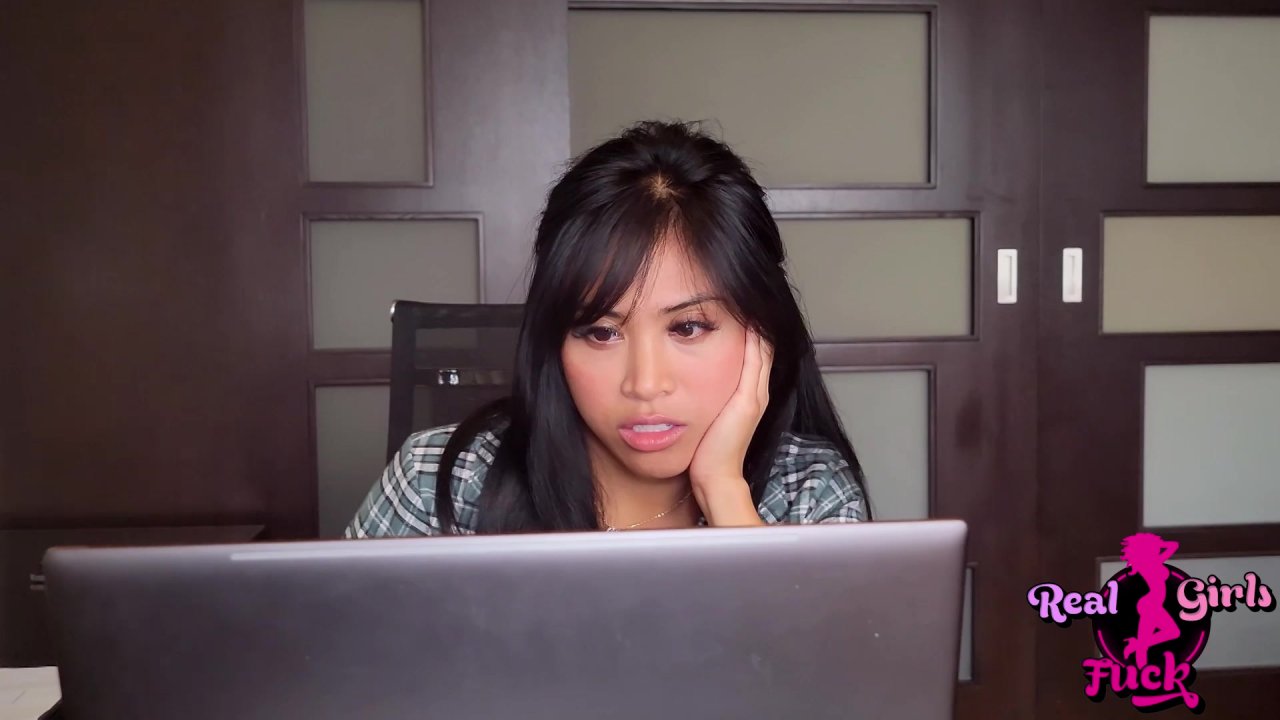 Real Girls Fuck - Clara Trinity & Ember Snow [1080p]