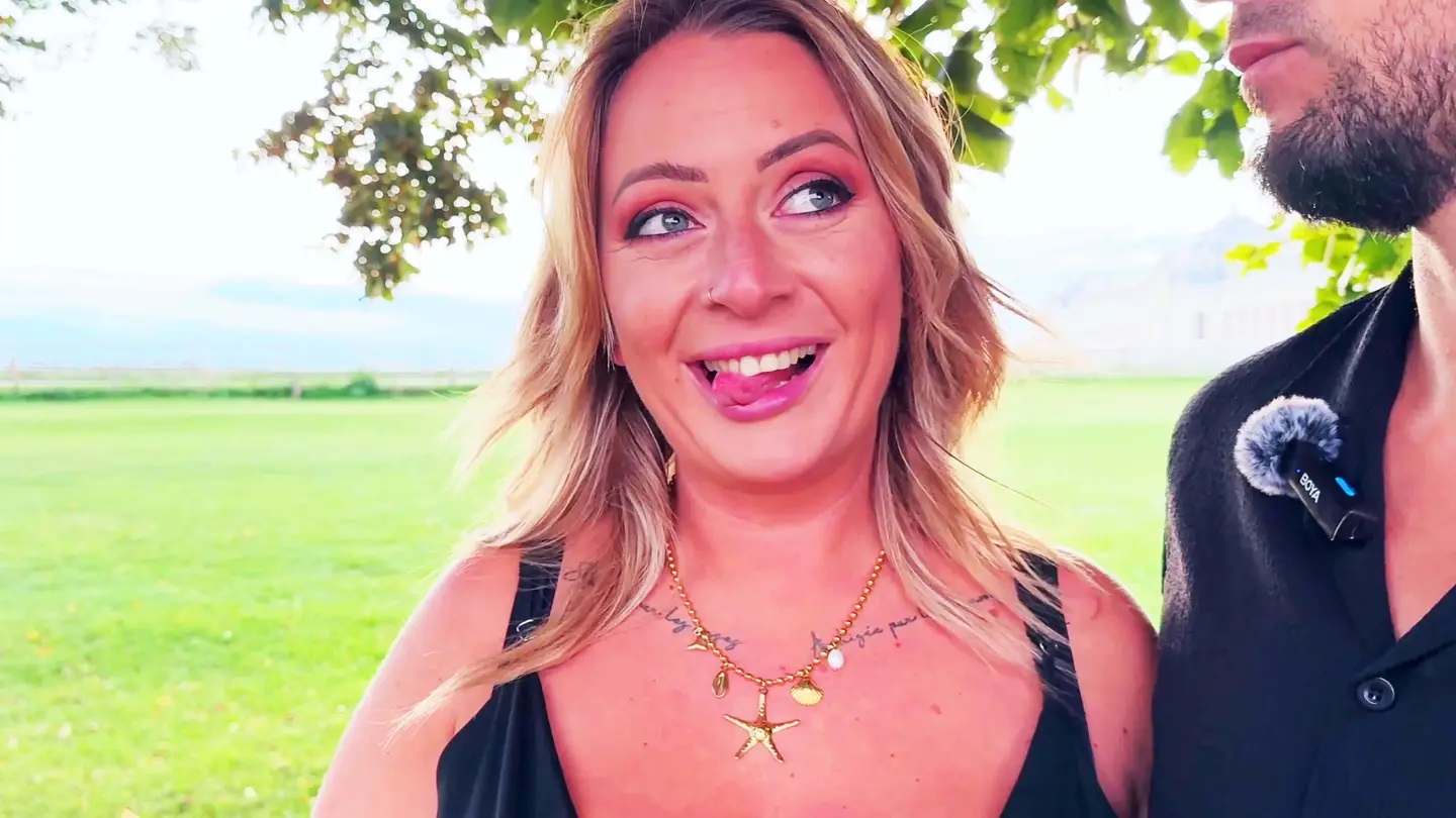 Jacquie Et Michel TV - Julia [1080p]