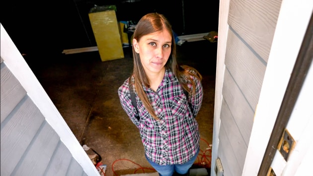 Brand New Amateurs - Leia [1080p]