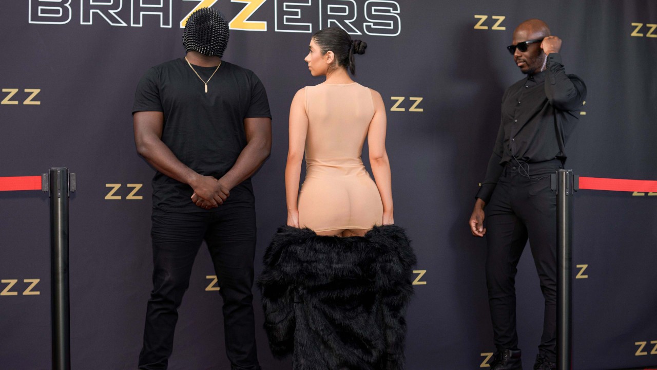 Brazzers Exxtra - Violet Myers [4K/1080p/SD]