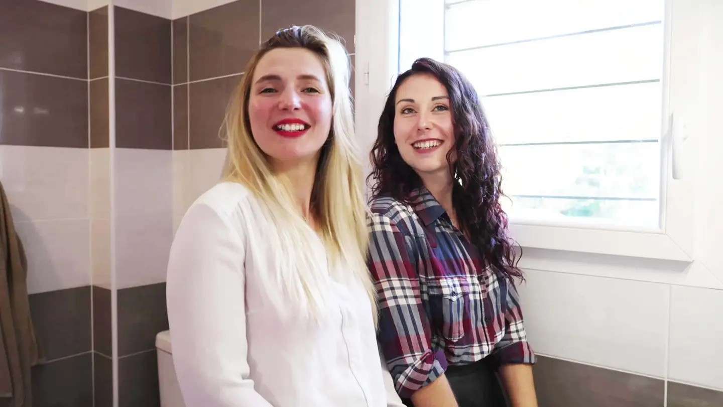 Jacquie Et Michel TV - Chloe & Mia [4K/1080p]