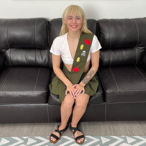 Ellie Smoke - Ellie Smoke Interviews As Sexy Cookie Sales Woman FullHD 1080p/HD 720p