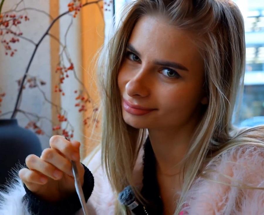 Xenia Virgin - Her First Porn FullHD 1080p