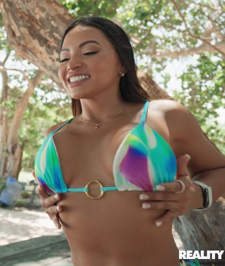 Brandy Salazar - Bae's Beach Day Anal FullHD 1080p/HD 720p