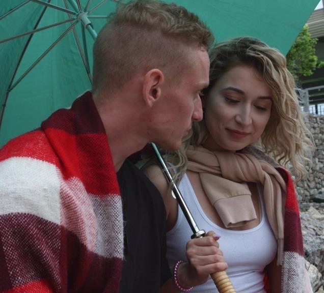 Iris Kiss Kiss - Walk ends for Iris Kiss Kiss and her BF with anal FullHD 1080p/HD 720p