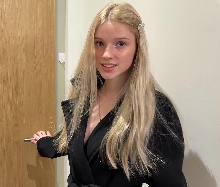 Kuporovaa Krupa - My Sexy Ex-Girlfriend Came To Pick Up Her Things And Apparently She's Expecting Sex FullHD 1080p