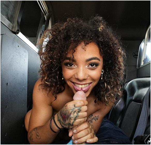 Zerella Skies - Confused Pussy FullHD 1080p