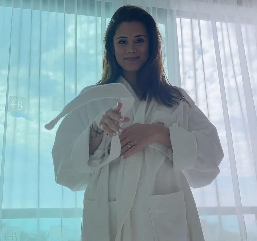 Caprice - Morning Surprise FullHD 1080p