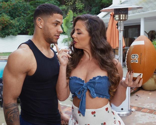 Cherie Deville - Trespassing Her Yard 4K 2160p/FullHD 1080p/HD 720p