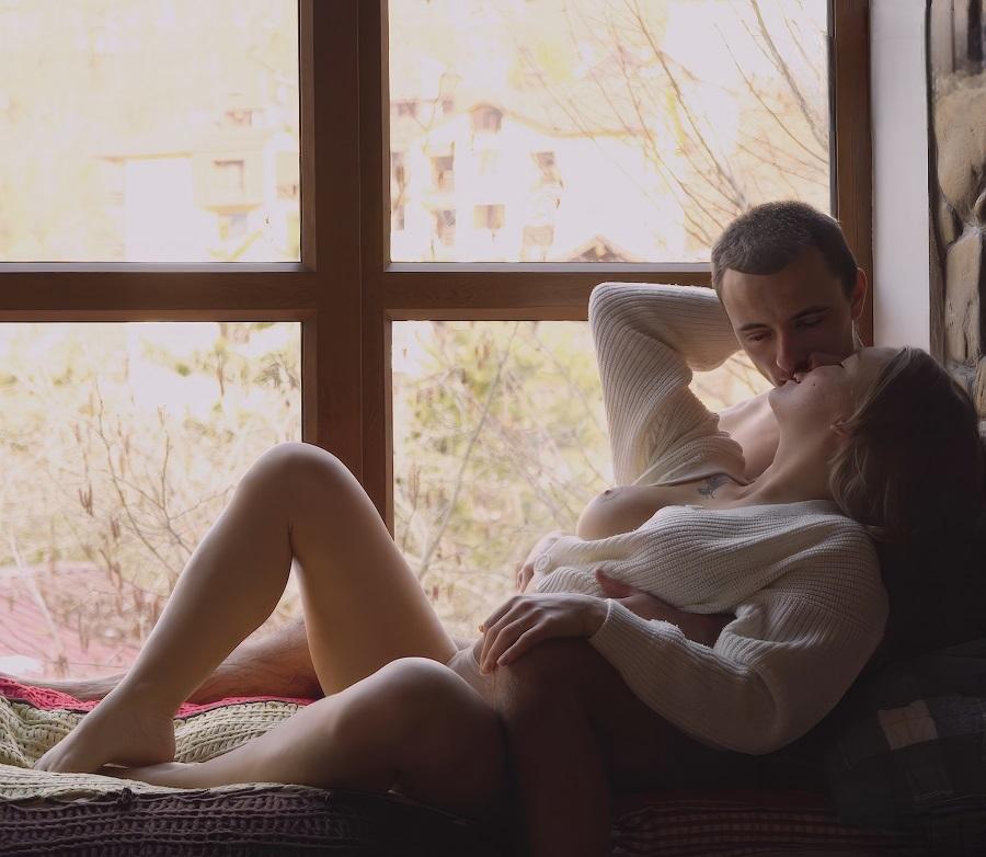 CumForKate - Cozy Sex Warms Us Up This Early Winter Morning FullHD 1080p