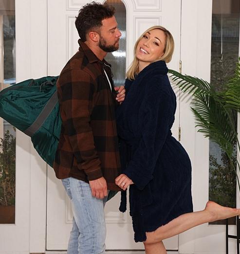 Lily LaBeau - Worth The Long Drive 4K 2160p/FullHD 1080p