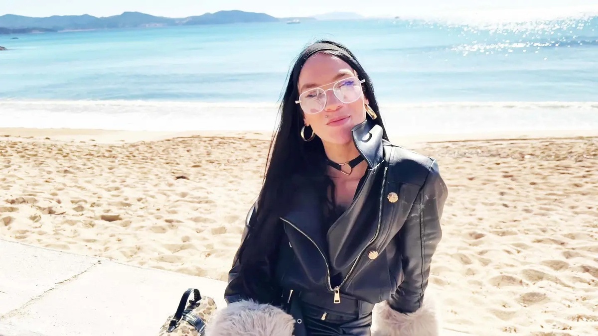 Jacquie Et Michel TV - Marina Fire [4K/1080p]