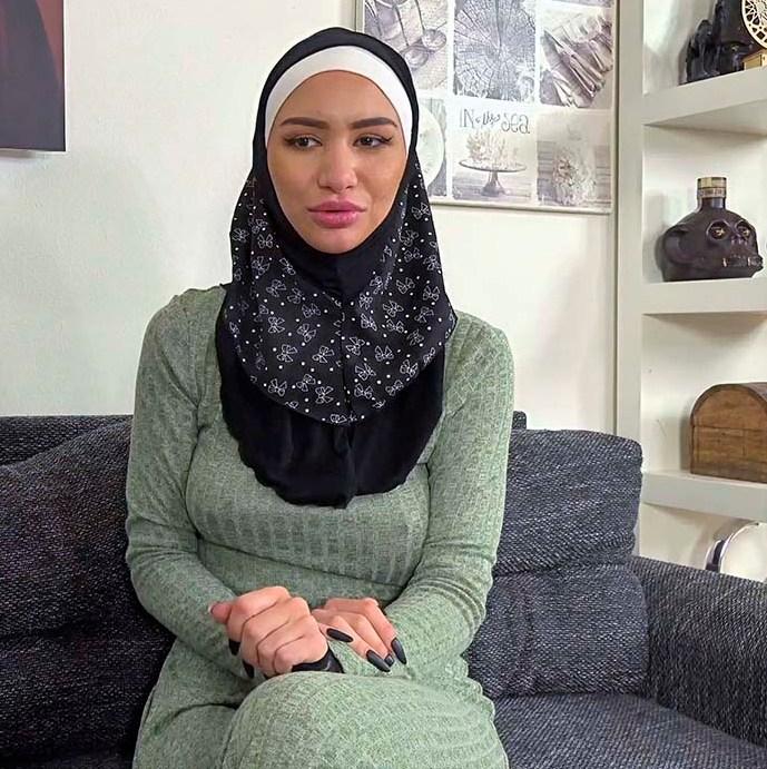 Sofiya Ershova - Arab Milf wants bigger boobs 4K 2160p