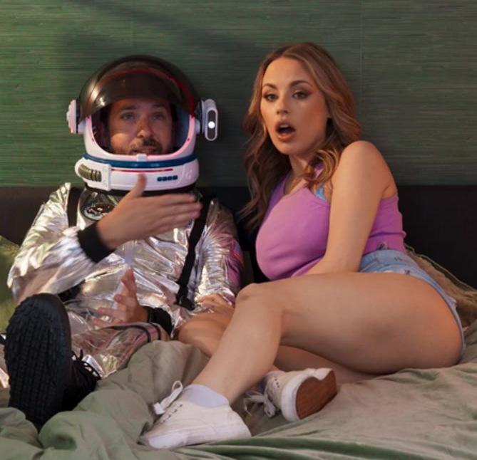 Anna Claire Clouds - Stunt Hogs - Part 2 4K 2160p/FullHD 1080p/HD 720p