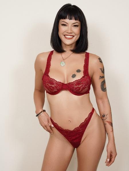 Kitty Chow - “You Like Recording People? Record This, Pervert!” Kitty Takes Charge FullHD 1080p/HD 720p