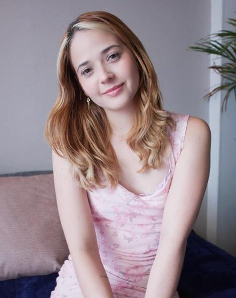 MelanieVR - Nice Facial FullHD 1080p